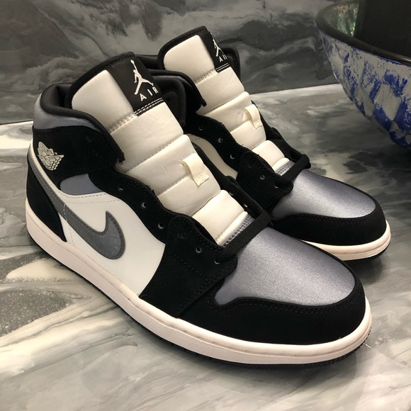 Nike Air Jordan 1 Mid Satin Grey Toe Black Sail - Picture 5 of 6